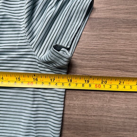 Lululemon Women's All Love Tee *Striped Mesh - Blue - Picture 5 of 6